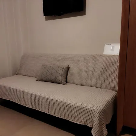 Cozy In The Heart Of Apartment *